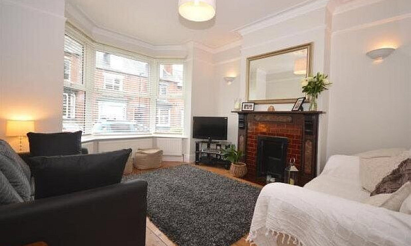 3 Bedroom Modern Hou...