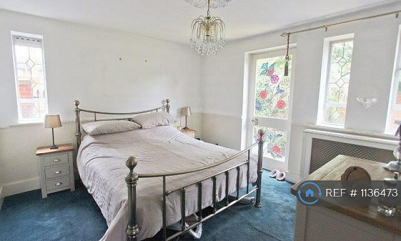 4 Bedroom House In W...