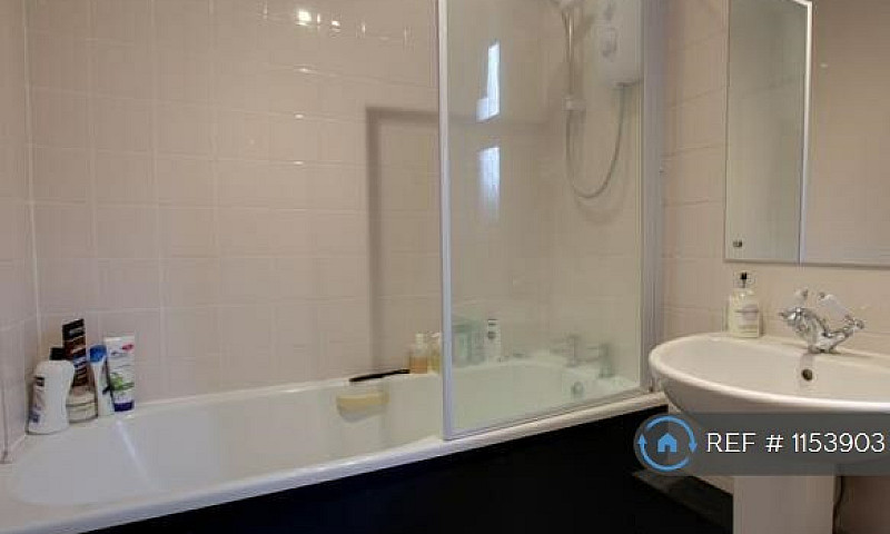 1 Bedroom Flat In Je...