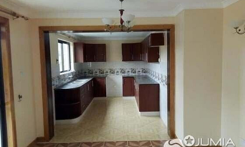 3 Bedrooms With 2 Re...