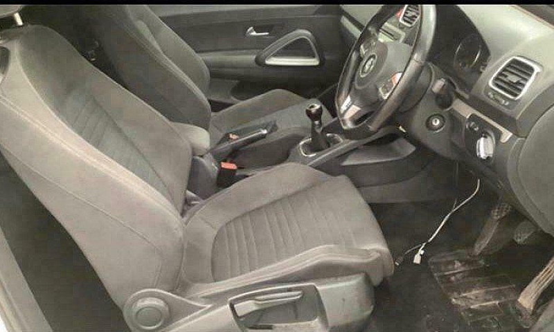 2010 Volkswagen Scir...