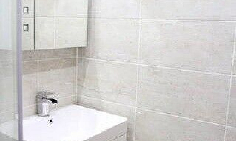 Luxury One Bedroom S...