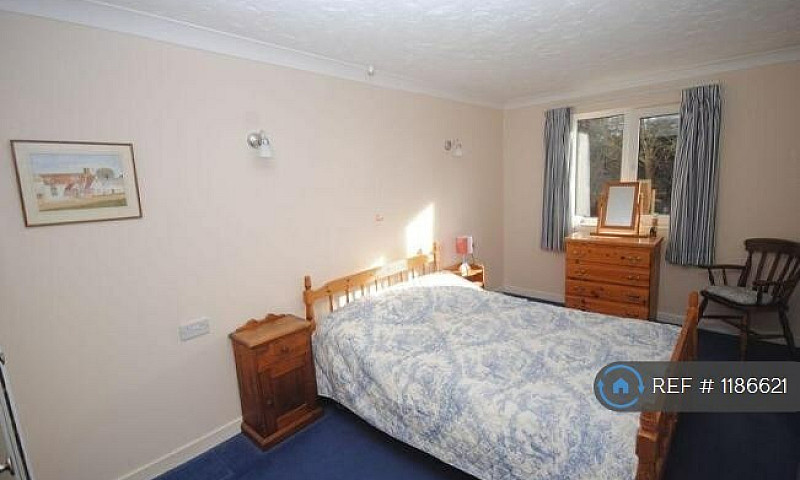 1 Bedroom Flat In Sh...