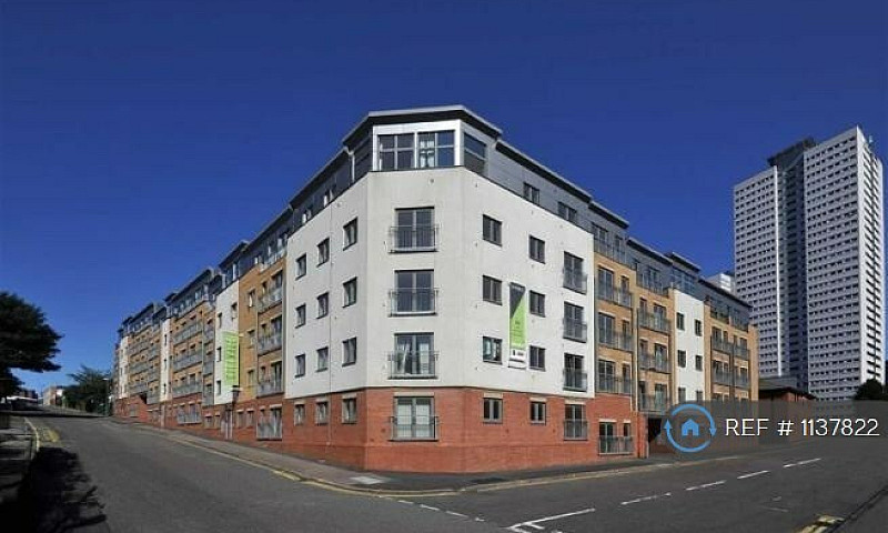 2 Bedroom Flat In Ci...