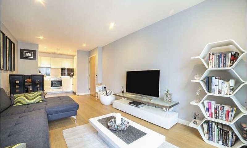 Beautiful Apartment ...