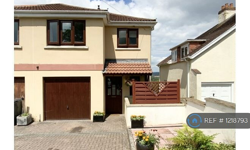 4 Bedroom House In S...