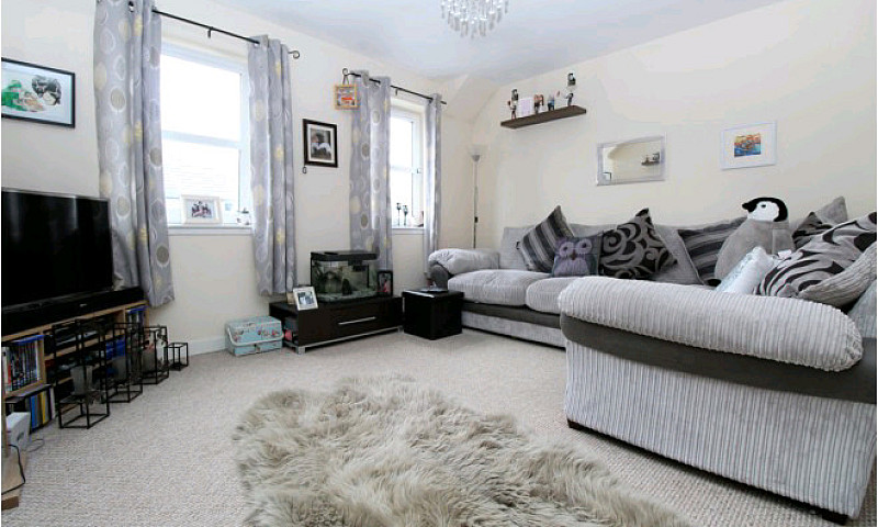 2 Bed Flat For Rent ...