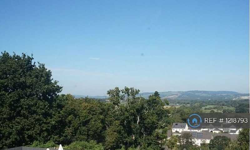 4 Bedroom House In S...