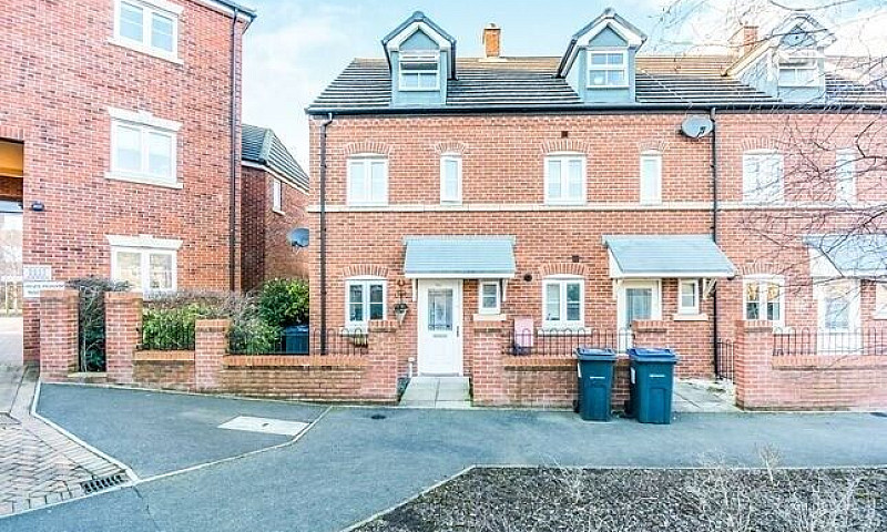 24Hrs Move In Availa...