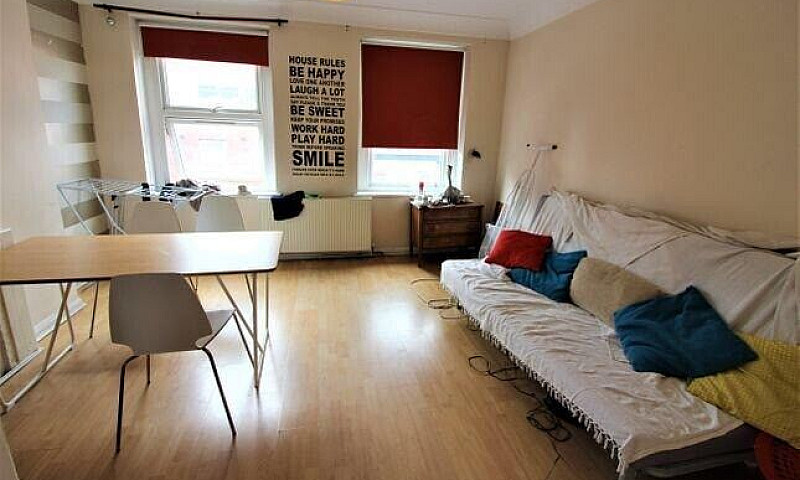 Spacious 3 Bed House...