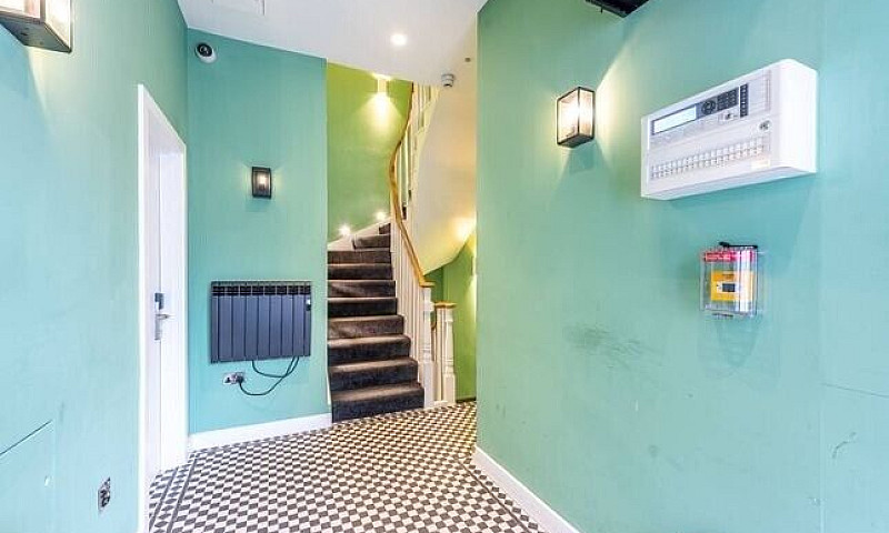  Double Studio Apart...
