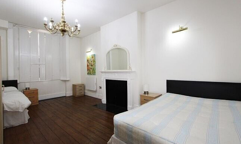 '**Three Bedroom Apa...