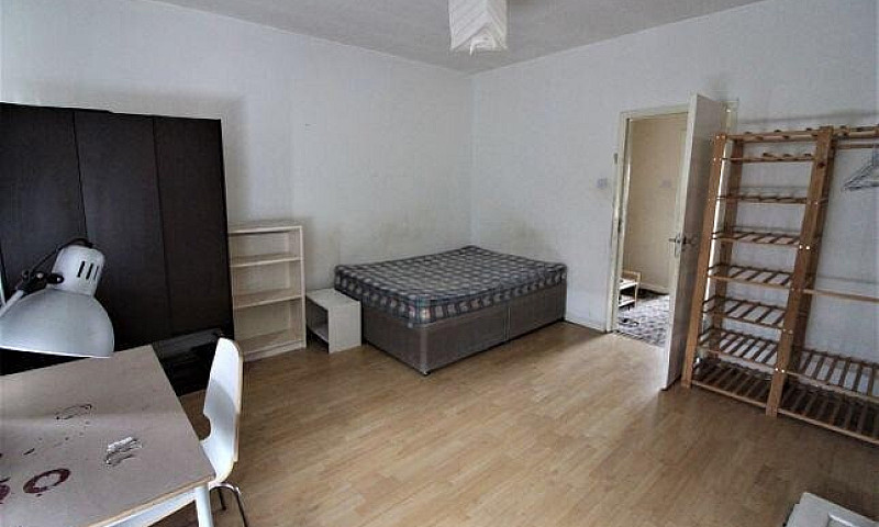 Spacious 3 Bed House...