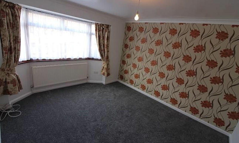 Spacious 6 Bed House...