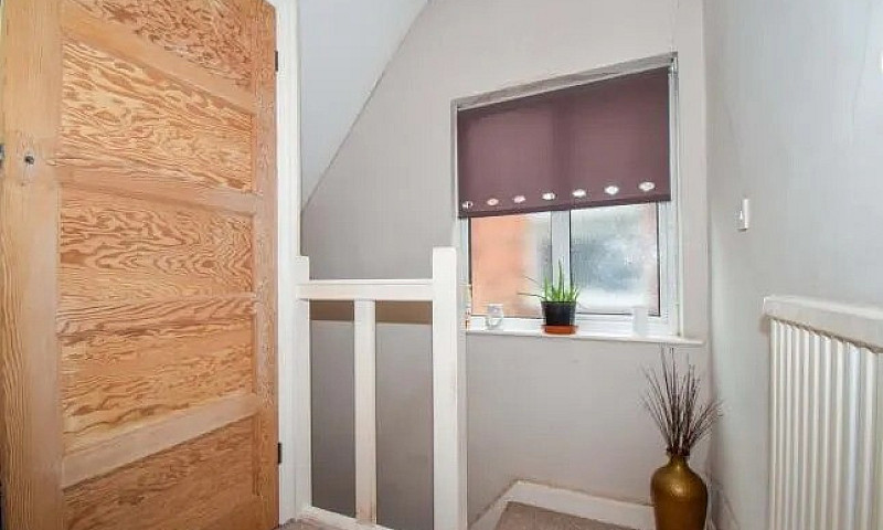 2 Bed Semi-Detached ...