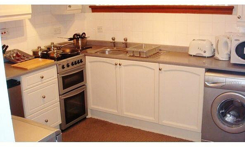 2 Bed First Floor Fl...