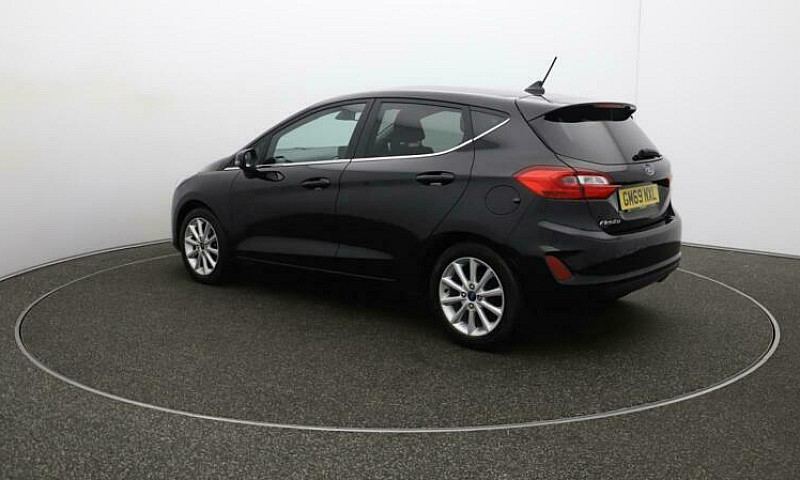 2020 Ford Fiesta Tit...