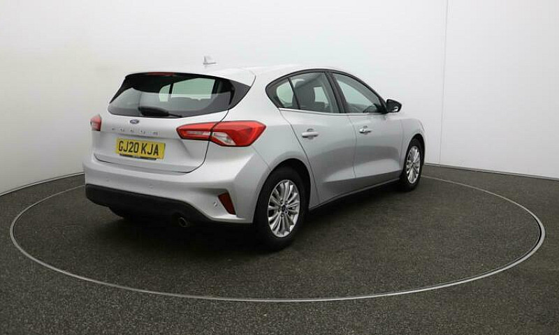 2020 Ford Focus Tita...