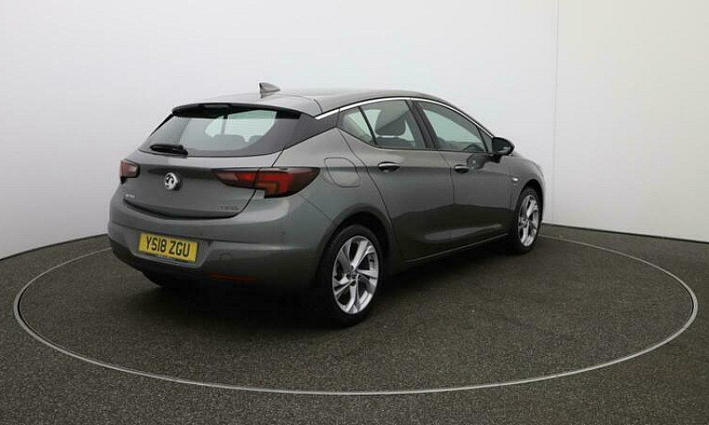 2018 Vauxhall Astra ...