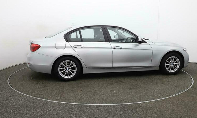 2018 Bmw 3 Series 32...