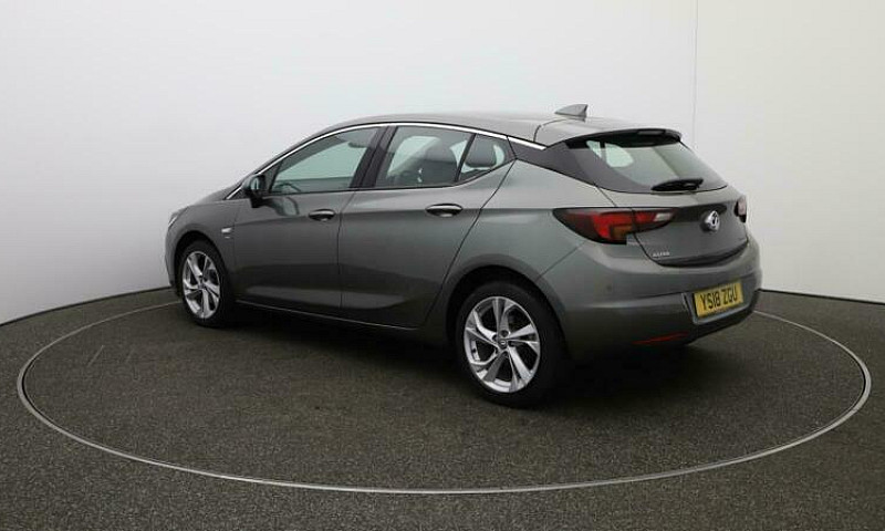 2018 Vauxhall Astra ...