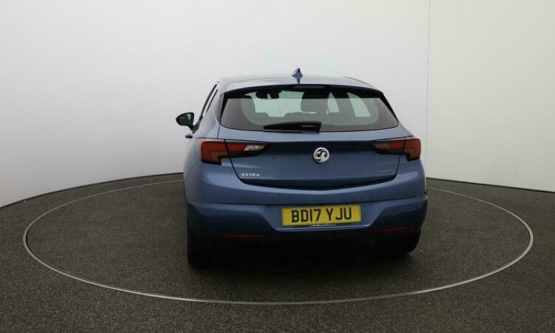2017 Vauxhall Astra ...