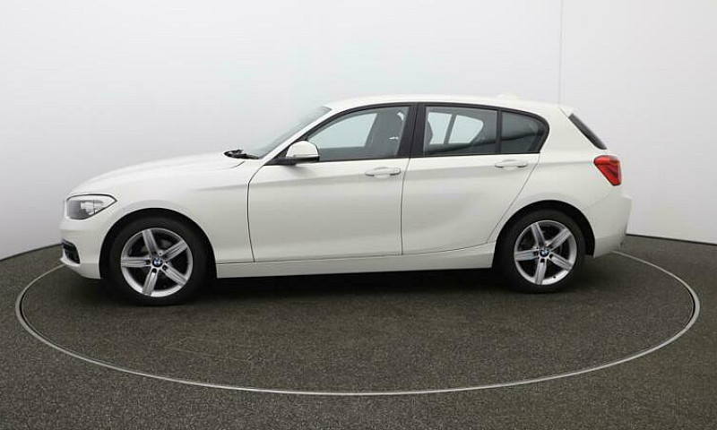 2017 Bmw 1 Series 11...