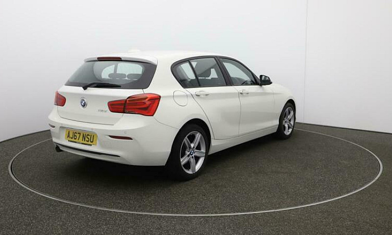 2017 Bmw 1 Series 11...
