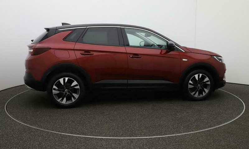 2018 Vauxhall Grandl...