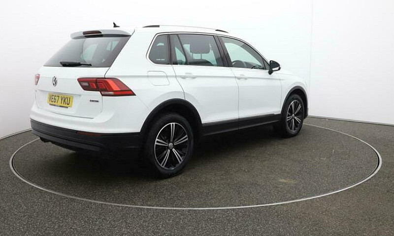2018 Volkswagen Tigu...