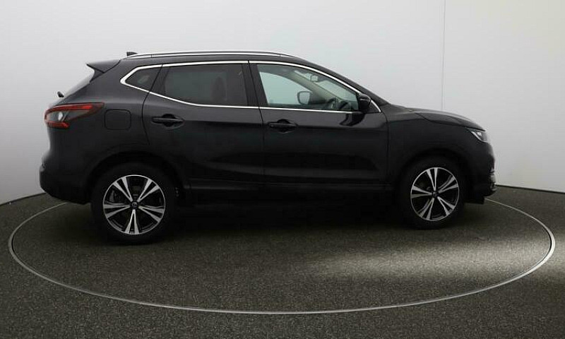 2017 Nissan Qashqai ...