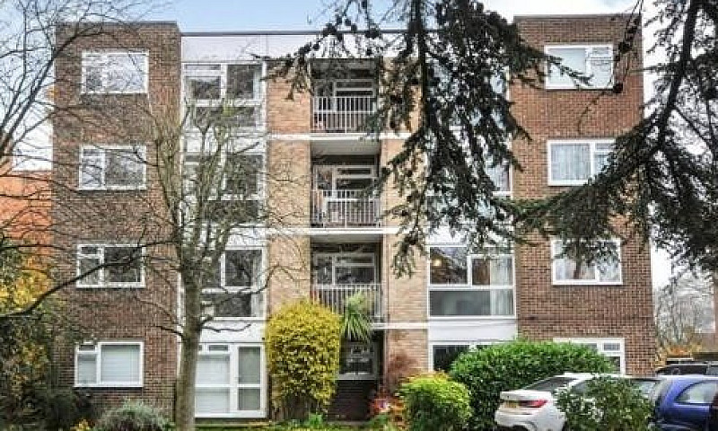 Stunning 2 Bedroom F...