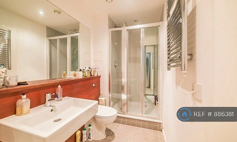 1 Bedroom Flat In Mi...