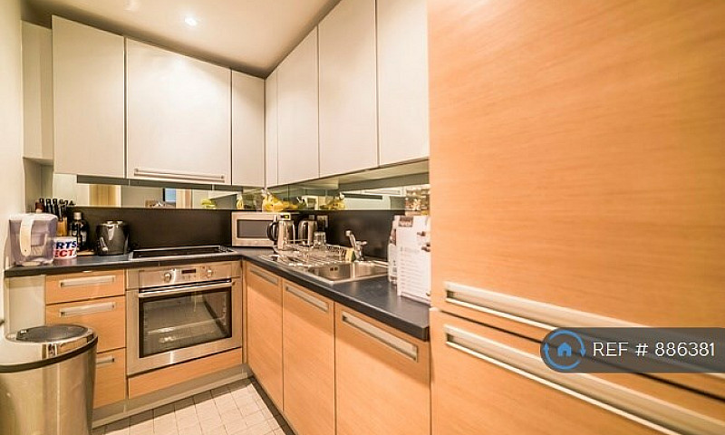 1 Bedroom Flat In Mi...