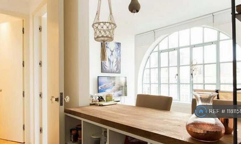 Studio Flat In Stran...