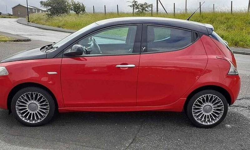 2012 Chrysler Yipsil...