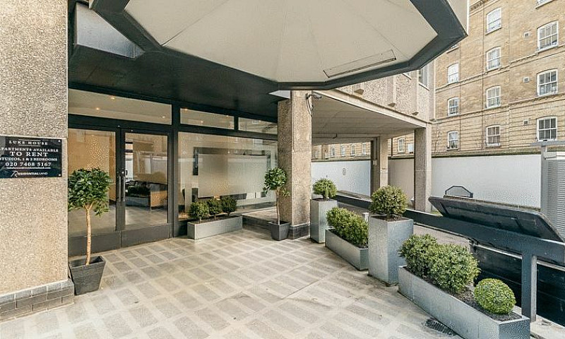 1 Bedroom Flat In Lu...
