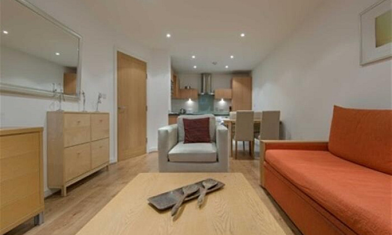 Stunning 3 Bed Prope...