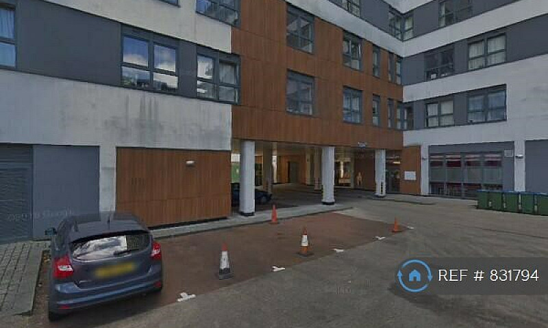 1 Bedroom Flat In Al...
