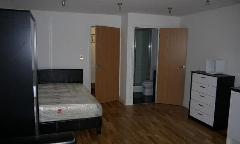 Spacious Self-Contai...