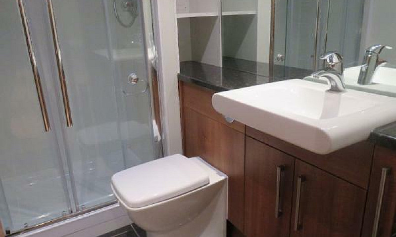 1 Bedroom Flat In Au...
