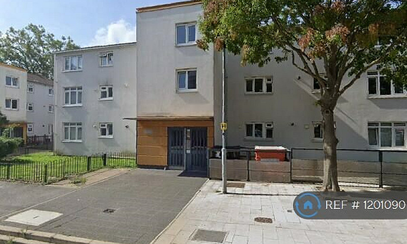 3 Bedroom Flat In Li...