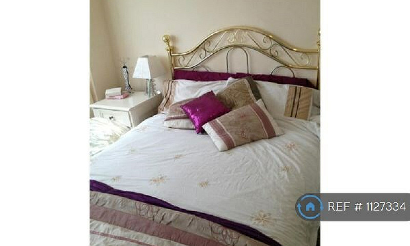 1 Bedroom In Adelaid...