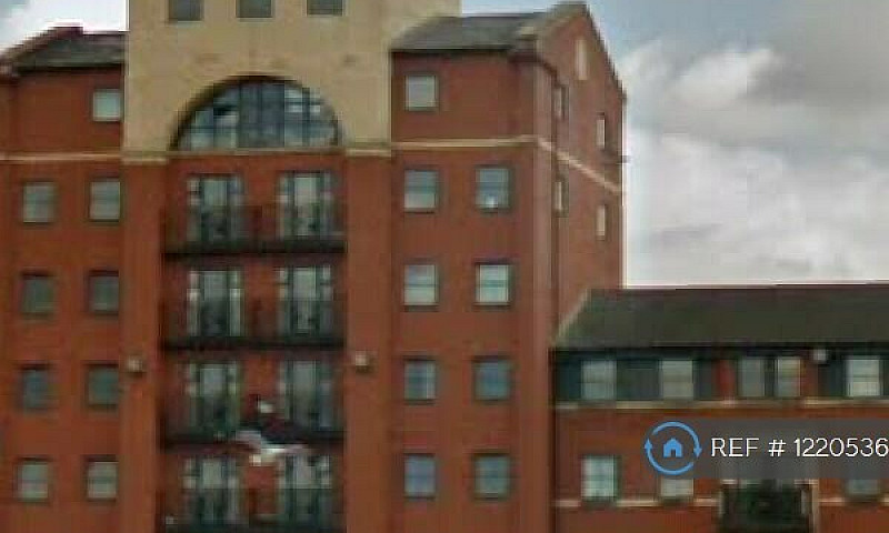 1 Bedroom Flat In Ma...