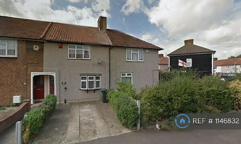 2 Bedroom House In S...