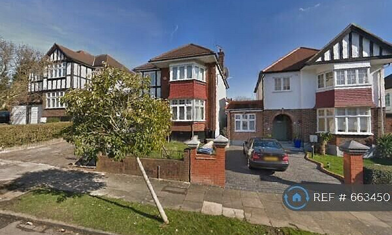 4 Bedroom House In C...