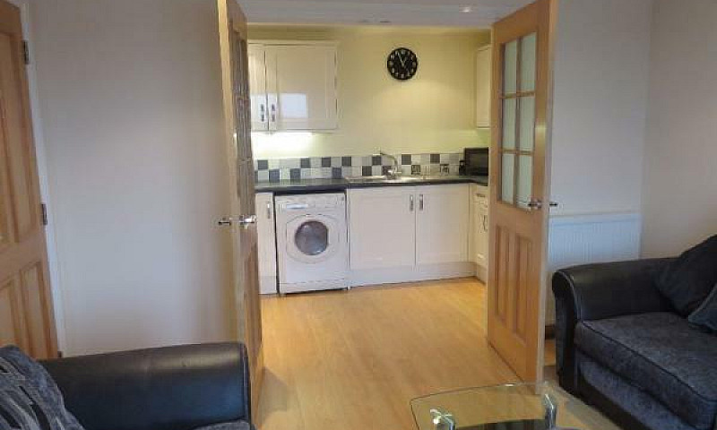 1 Bedroom Flat In Au...