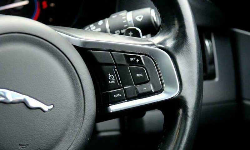2015 Jaguar Xf 2.0D ...