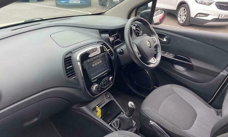 2016 Renault Captur ...