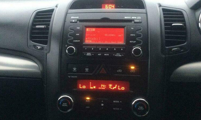 2010 Kia Sorento 2.2...